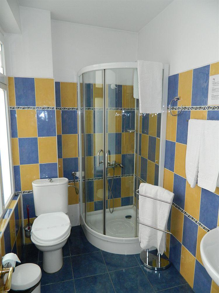 Hotel Tranzzit บูคาเรสต์ ภายนอก รูปภาพ